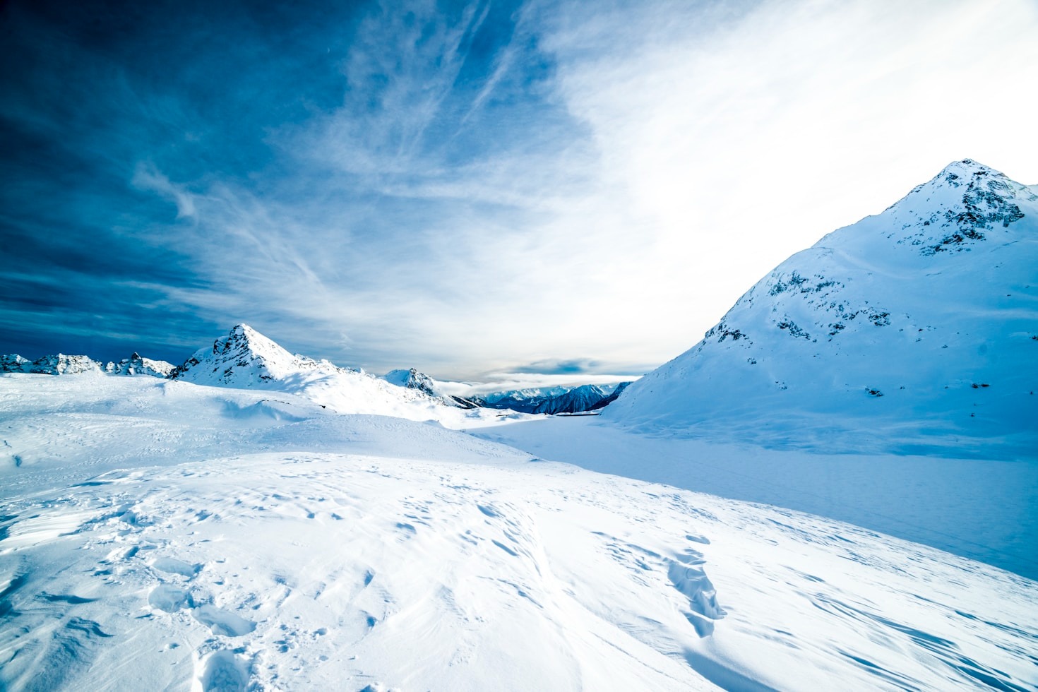 Why Winter is the Best Season for Adventures